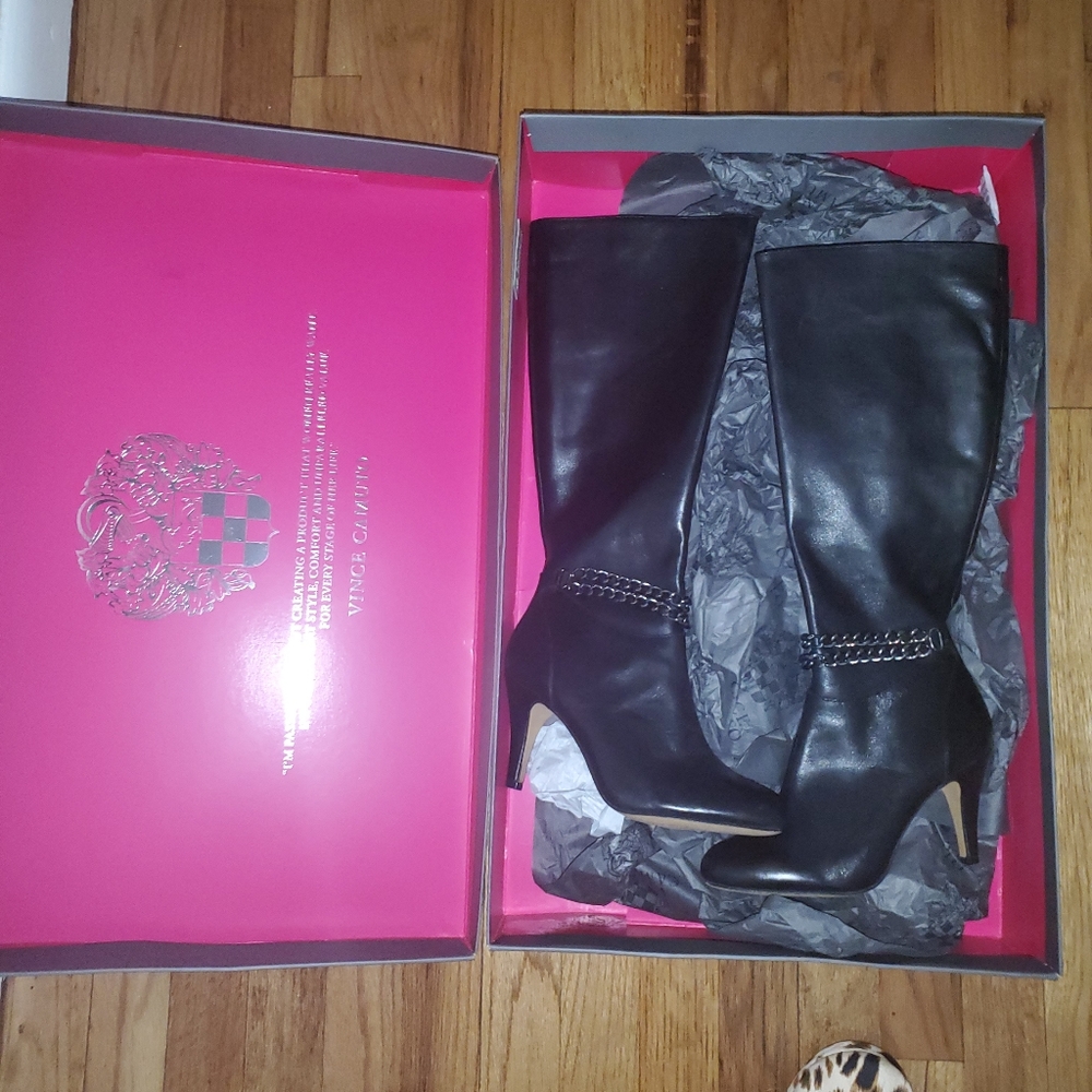 Vince Camuto boots(new)